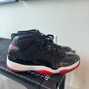 Jordan 11 Retro Playoffs Bred (2019)